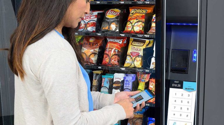 vending-machines-in-the-us-will-add-payments-in-bitcoin-and-shiba-inu
